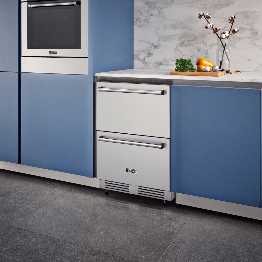 Gaveta Refrigerada Tecno Professional com Freezer 95 Litros Inox 61cm: gaveta refrigerada de embutir em inox com duas gavetas e puxadores integrados sob bancada