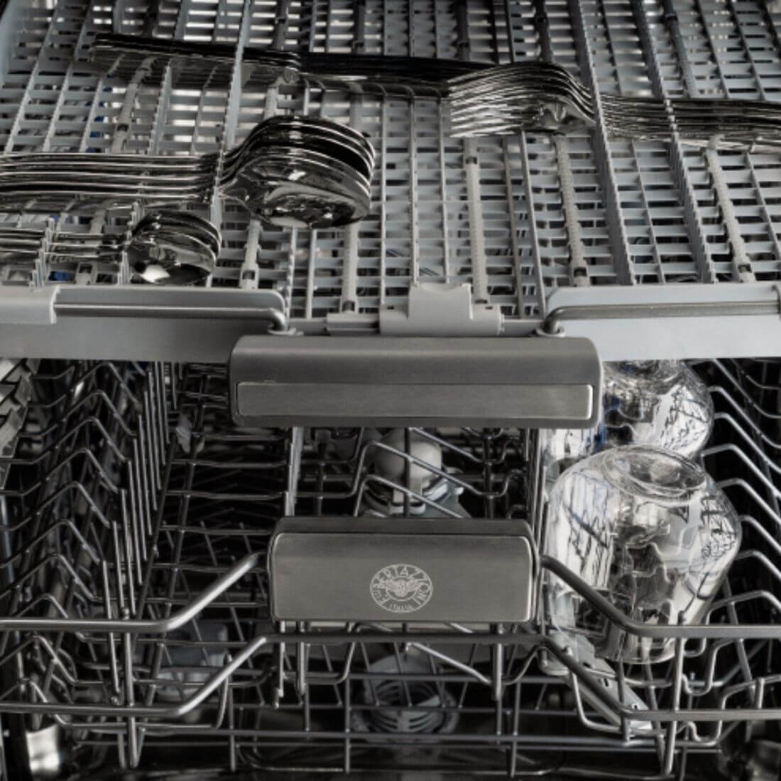 Lava-Louças Bertazzoni Heritage 16 Serviços Inox 60cm - lava louças de embutir em inox com cestos e suporte para talheres e copos, painel discreto