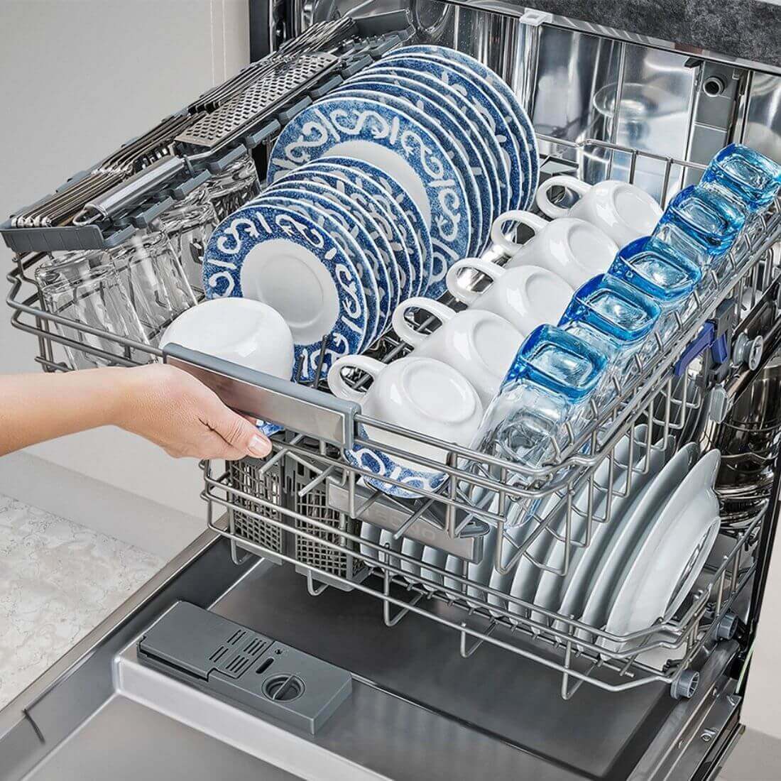 Lava-Louças Bertazzoni Master 14 Serviços Inox 60cm, lava louças de embutir com acabamento inox, 3 cestos e painel discreto