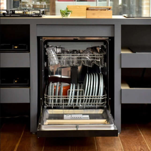 Lava-Louças Cuisinart Prime 14 Serviços Inox 60cm - lava louças de embutir em inox com painel frontal discreto e dois cestos visíveis