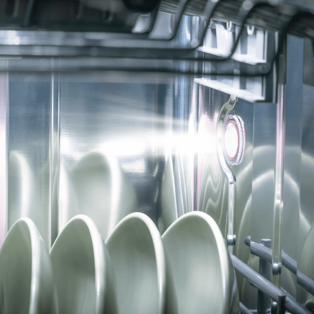 Lava-Louças Gorenje Porta para Revestir 16 Serviços com Wi-fi 60cm, interior inox com cestos para pratos, iluminação e painel embutido