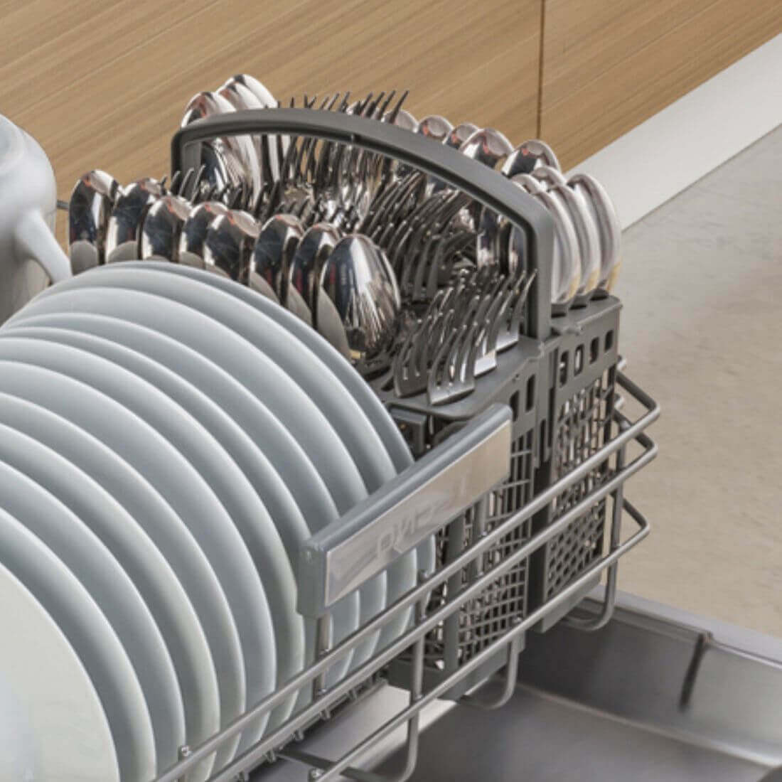 Lava-Louças Tecno Original 14 serviços Inox 60cm - lava louças de embutir com cesto para talheres, acabamento inox e painel discreto