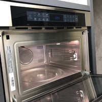 Forno Tecno Vintage Combinado com Micro-ondas 38 Litros Inox 60cm — forno combinar embutir em inox escovado com painel touch digital, porta de vidro aberta