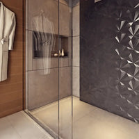 Ralo Linear Elleve Royal 90cm Tampa Oculta - Saída Central: ralo linear Elleve 90cm inox escovado embutido no piso do box com design discreto