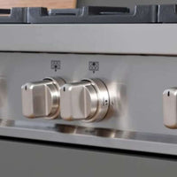 Controles do RangeTop Bertazzoni Master 6 Bocas a Gás Inox 91cm com acabamentos em inox escovado