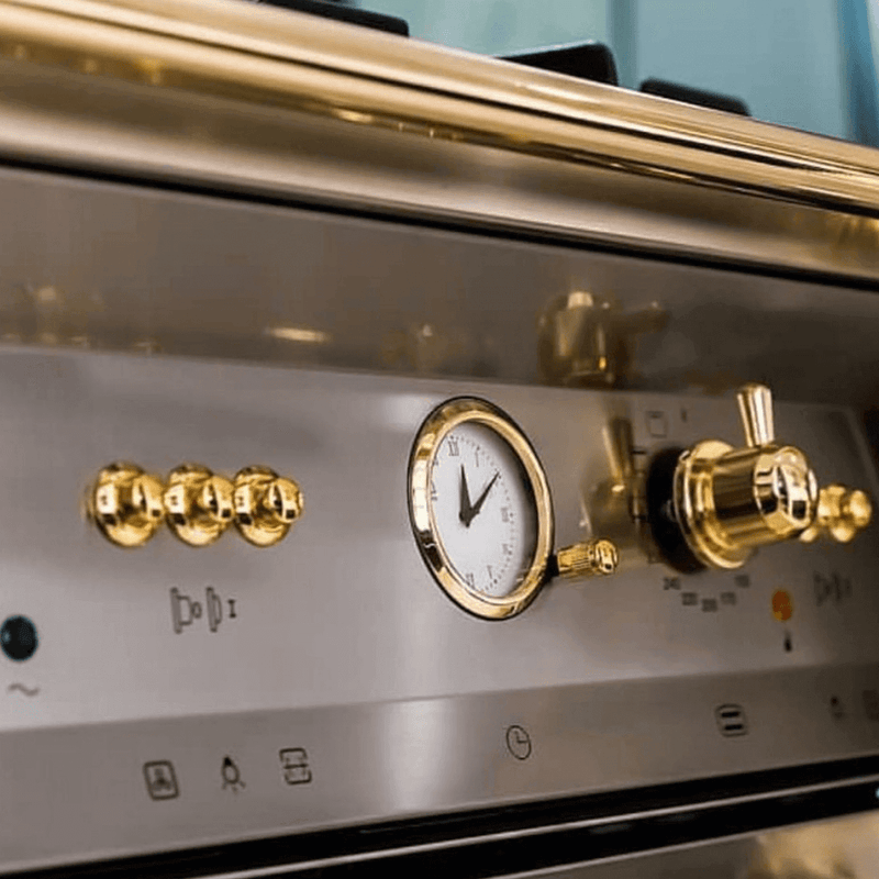Design Vintage em Aço Inox e Latão
