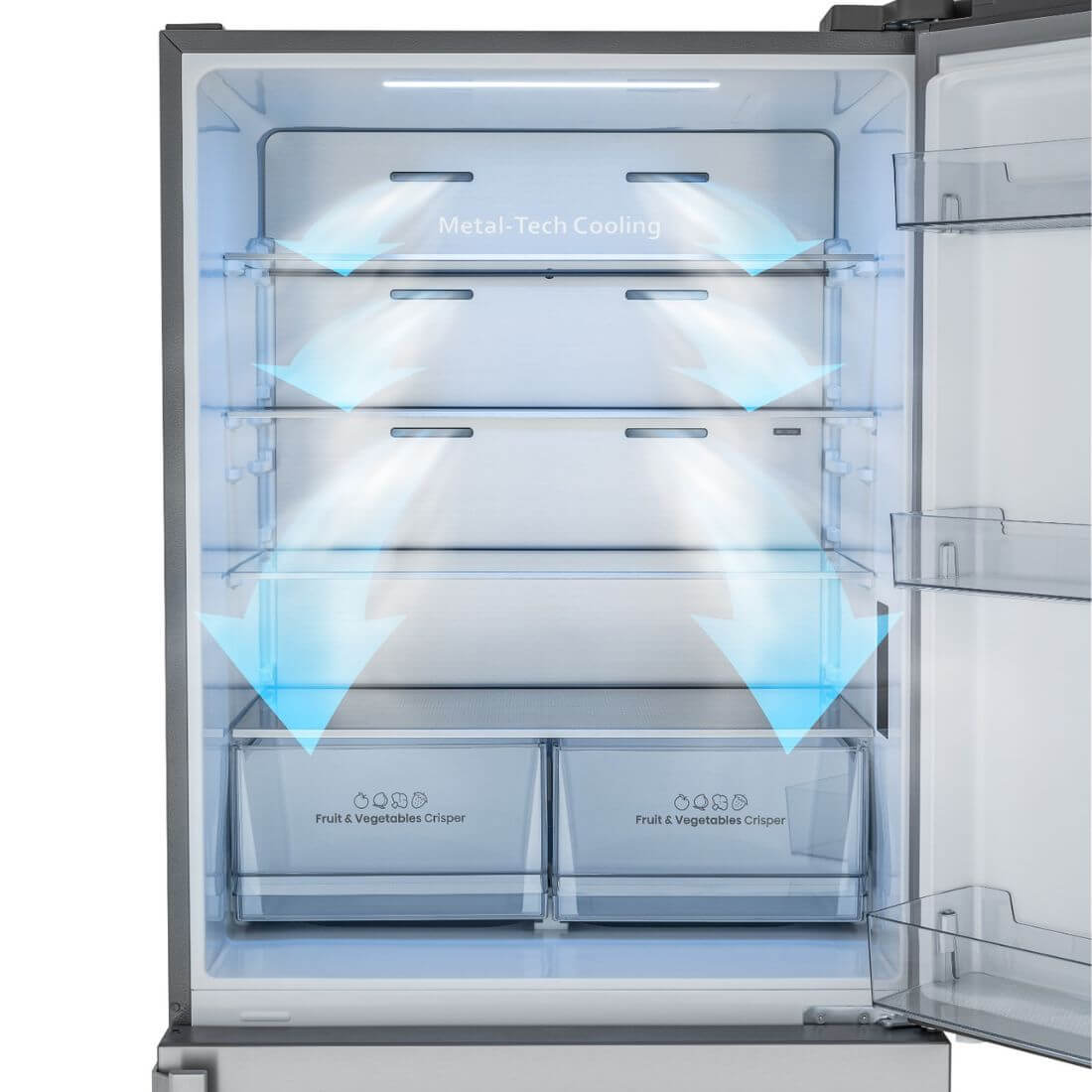 Interior do refrigerador Bertazzoni Master com sistema de refrigeração Metal-Tech e prateleiras espaçadas.