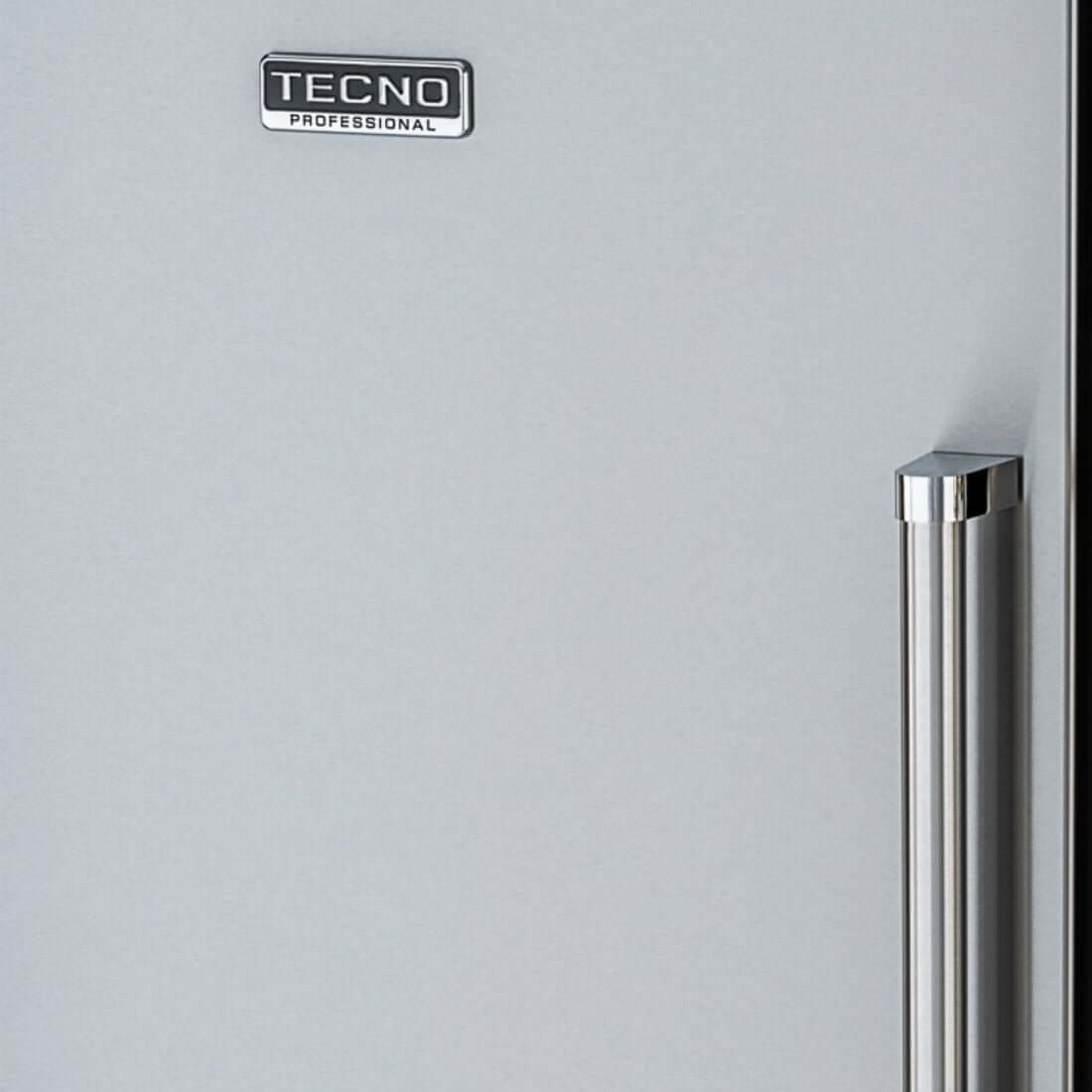 Porta do Freezer Tecno Professional 278 Litros Inox 60cm com puxador tubular e acabamento em inox.