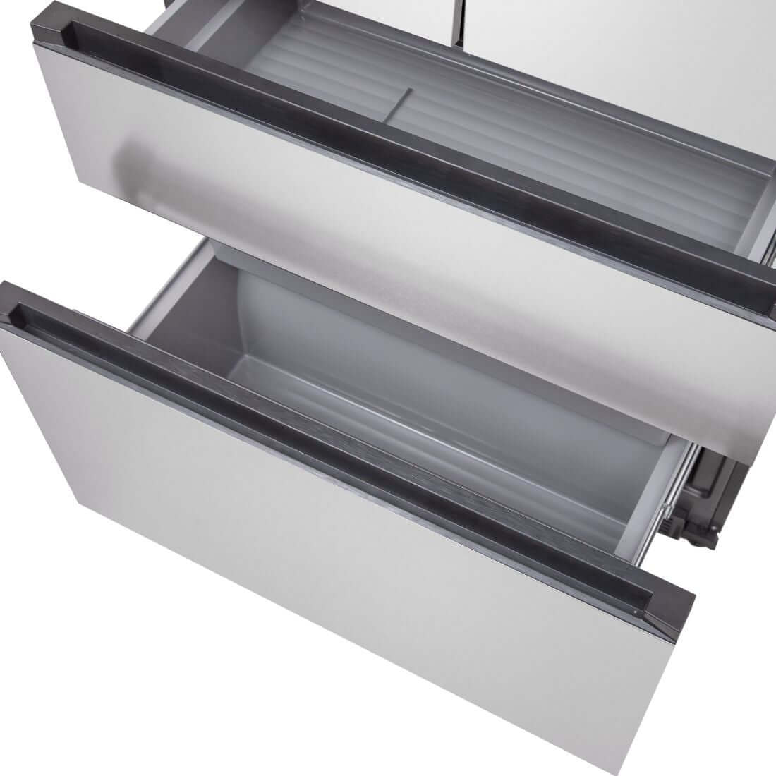 Refrigerador Evol French Door 521L inox com duas gavetas de freezer inferiores abertas mostrando interior e puxadores