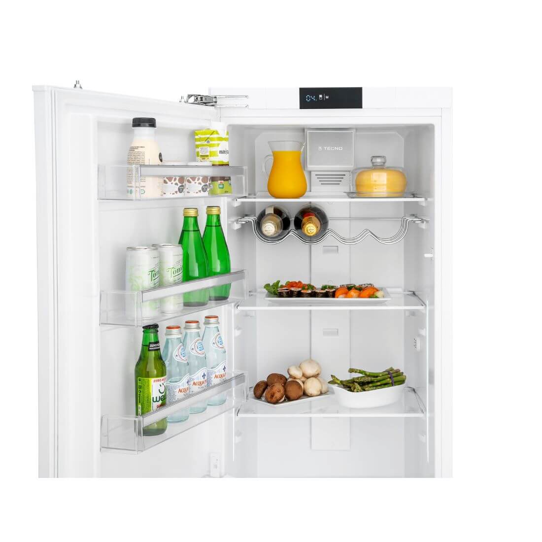 Refrigerador Tecno para Revestir 303L branco aberto com bebidas, prateleiras e adega interna