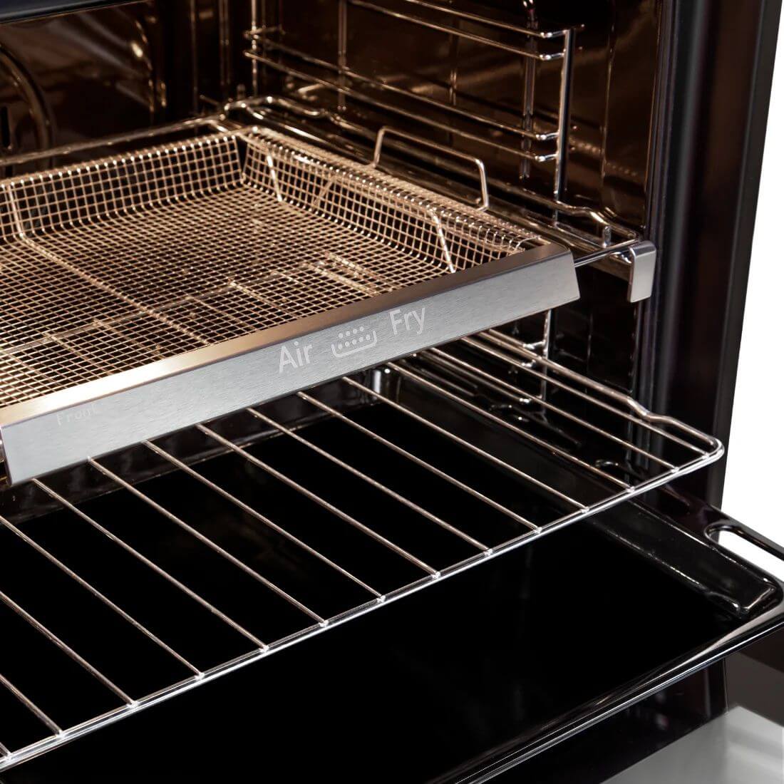 Forno Evol Elétrico com Air Fryer IX17 73L vidro preto mostrando cesto Air Fry e grelha interna
